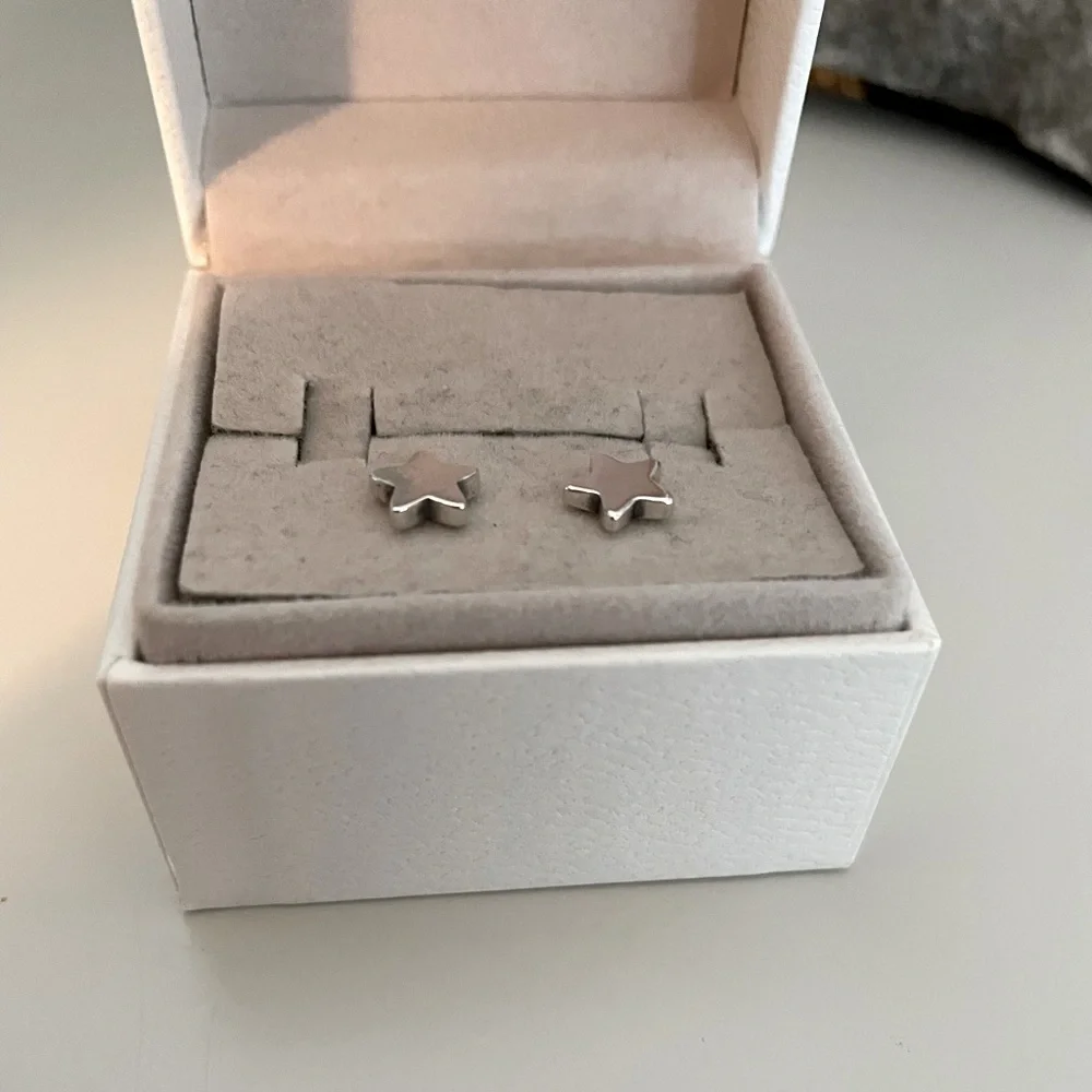 Pandora Petite Star Charms - Picture 2 of 3